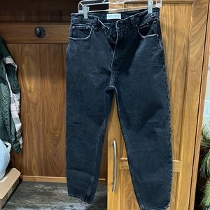 Abercrombie and Fitch the 80’s Mom high rise size 28; 6R